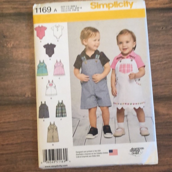 Set of Seven Simplicity Baby Patterns - Picture 8 of 15